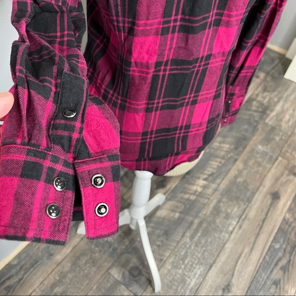 Harley Davidson Women’s Pink Black Plaid Flannel Shirt Pearl Snap Logo Sz Small - Picture 4 of 5